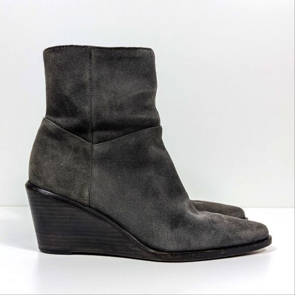 Vince Mavis Wedge Ankle Boots Charcoal Gray Suede Women's 7 - Picture 1 of 9